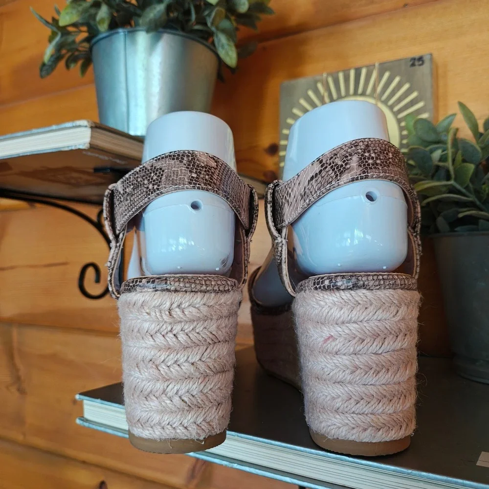 Coconuts by Matisse Sunchaser Snake Jute Espadrilles Platform Wedge Sandal Sz 8M
